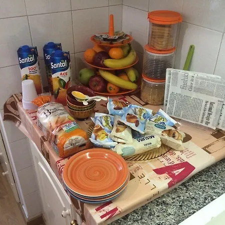 Capocchia House לינה וארוחת בוקר