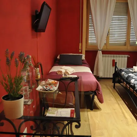 Capocchia House Bed and Breakfast 3*